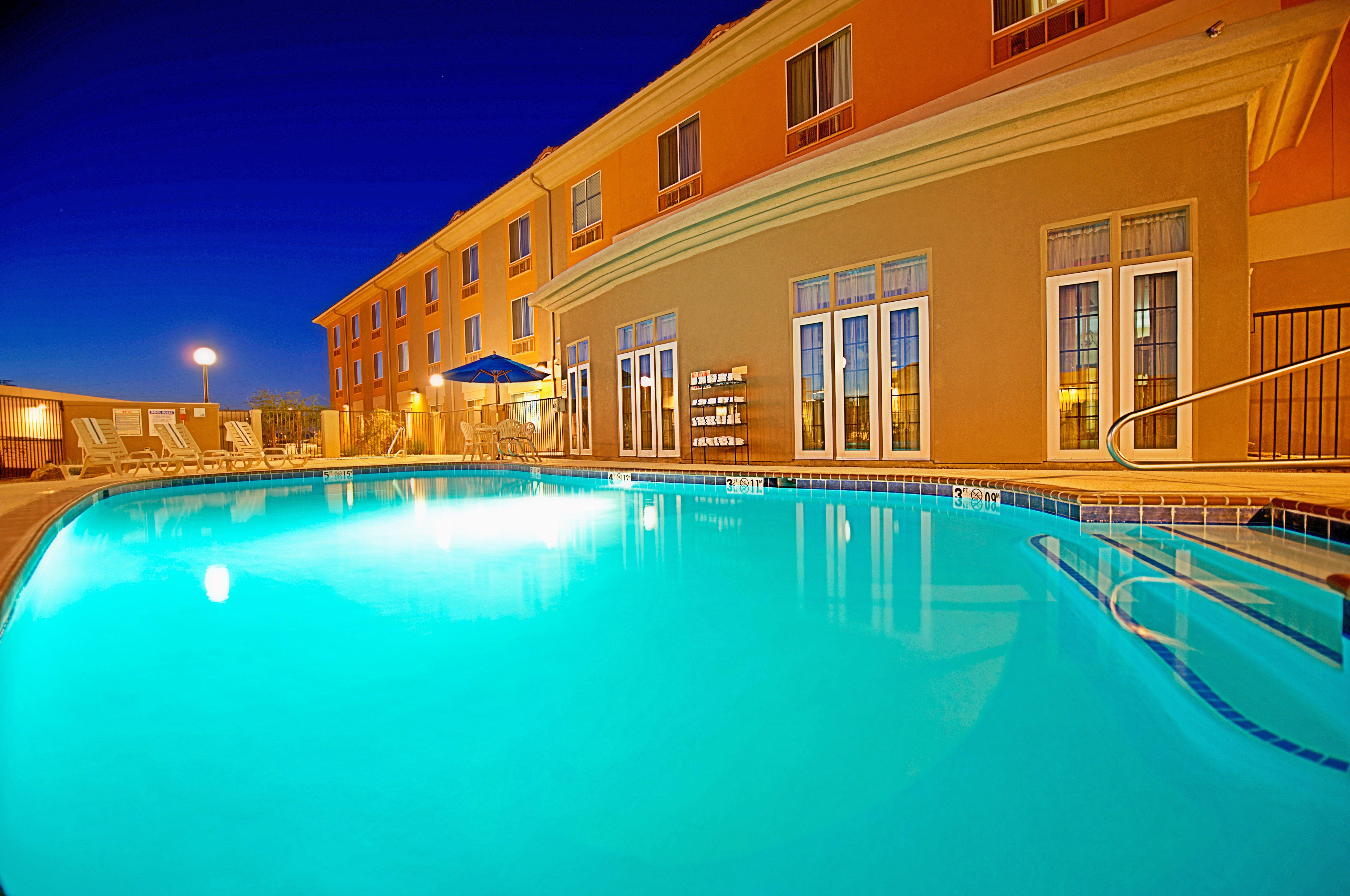 Holiday Inn Express & Suites Tucson By Ihg Dış mekan fotoğraf